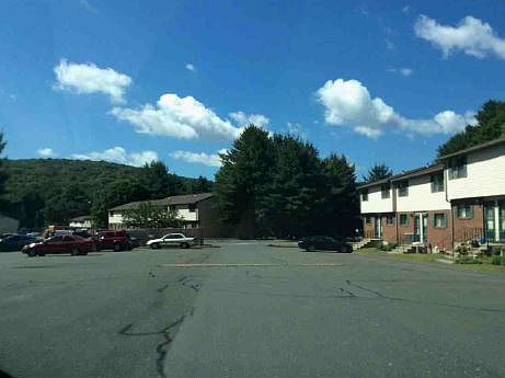 2nd image of 39 Horton Hill Rd APT 9H