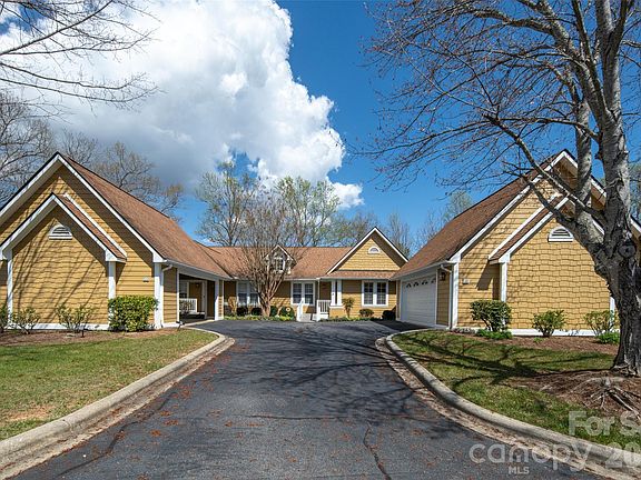 2nd image of 803 Woodlea Ct