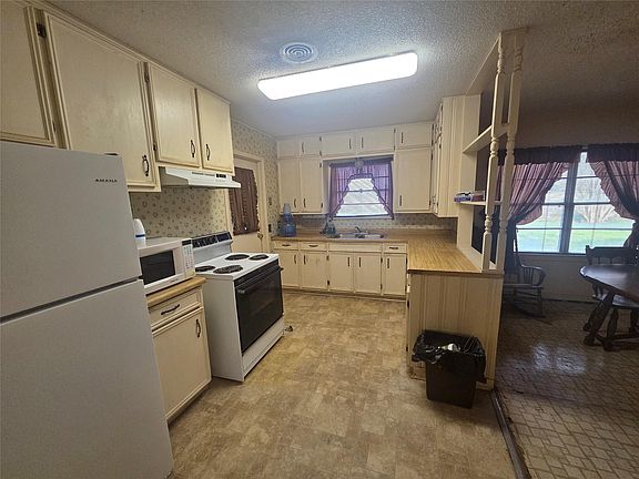 5th image of 1216 Merchant St