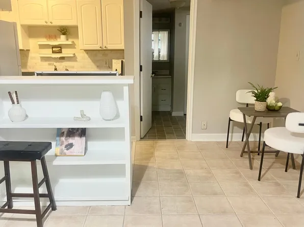 1913 Dupont Ave S #7, Minneapolis, MN 55403
