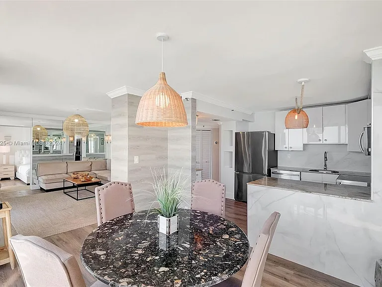 2401 Collins Ave #1902 — Photo 7