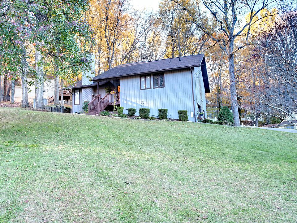 1st image of 701 Marboro Dr