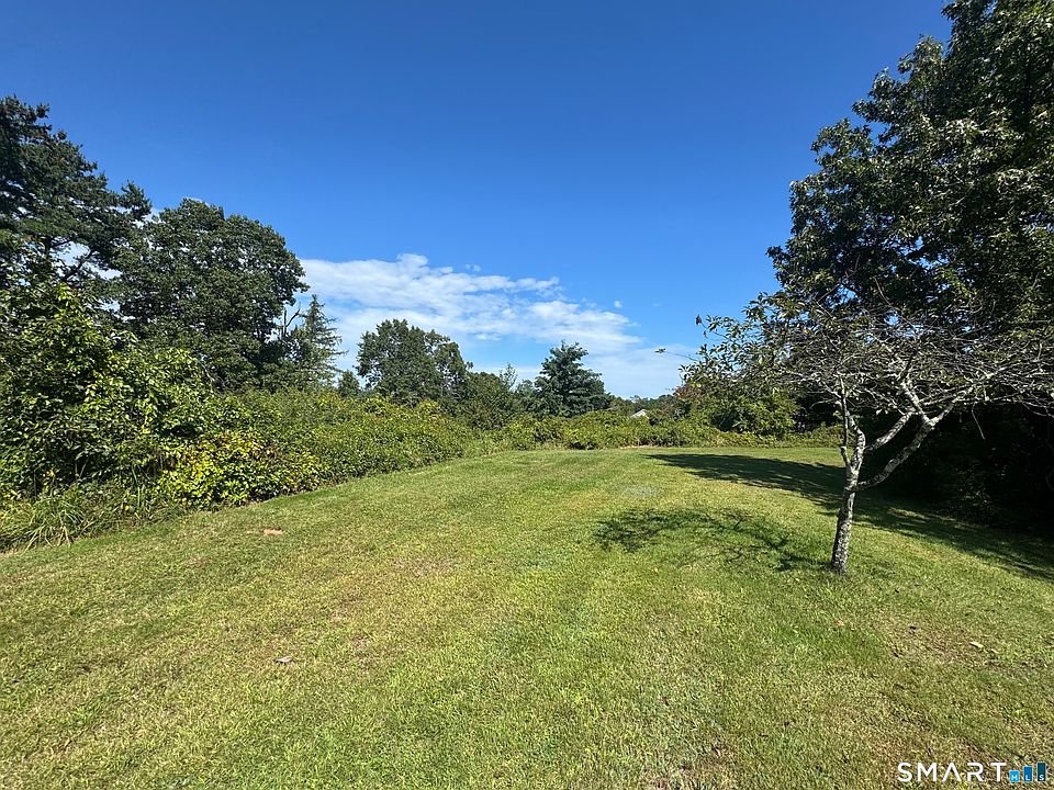 2nd image of 290 Reservoir Road