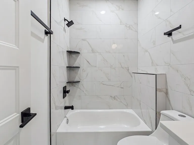 Brand New Apartments in Fishtown — Photo 12