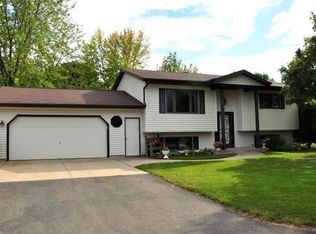 2249 W Applegate Dr, Appleton, WI 54914