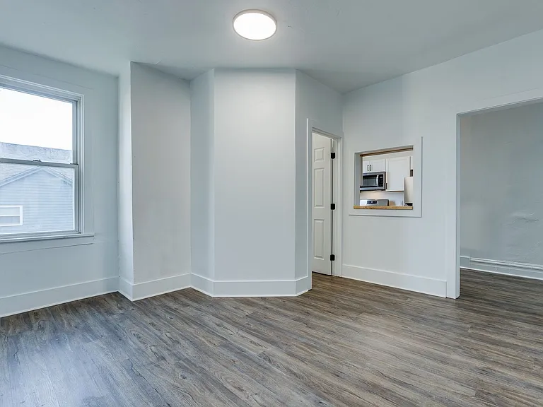 623 Lillian St — Photo 21