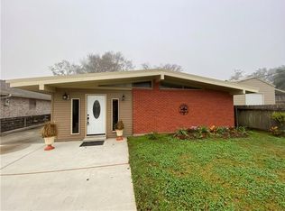 2320 Champagne St, Marrero, LA 70072