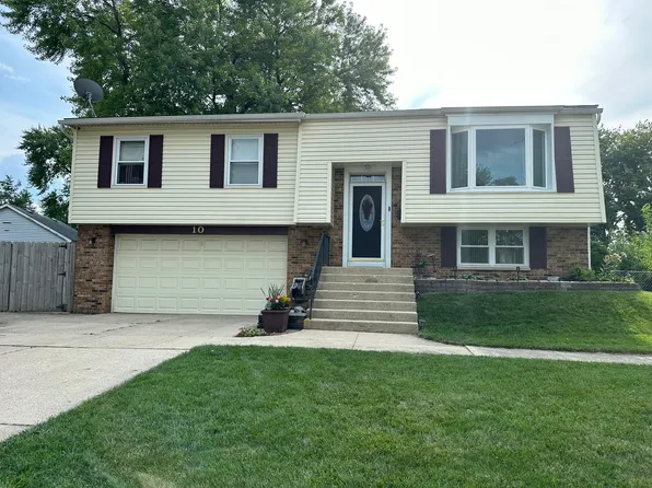 10 Baker Cir, Romeoville, IL 60446