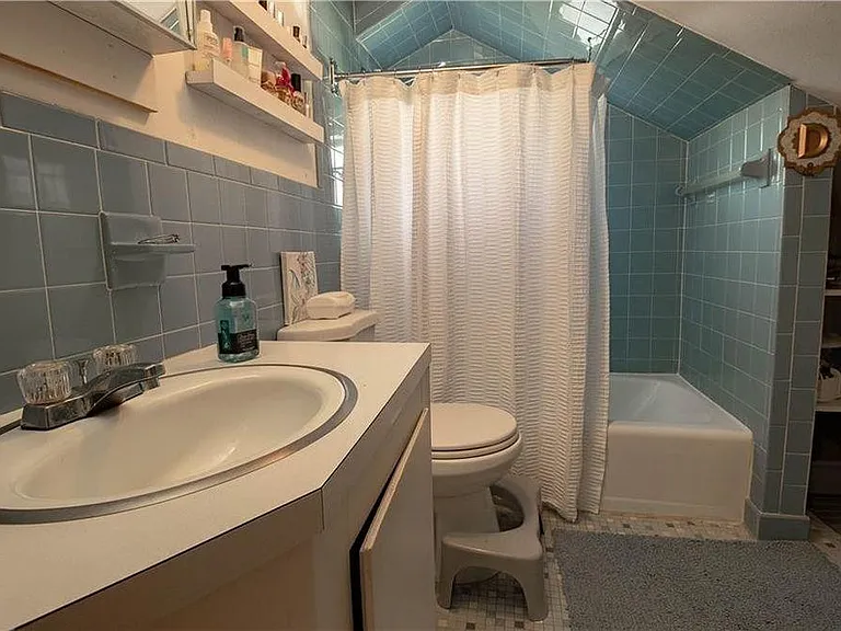 16 Charles Ave #2 — Photo 11