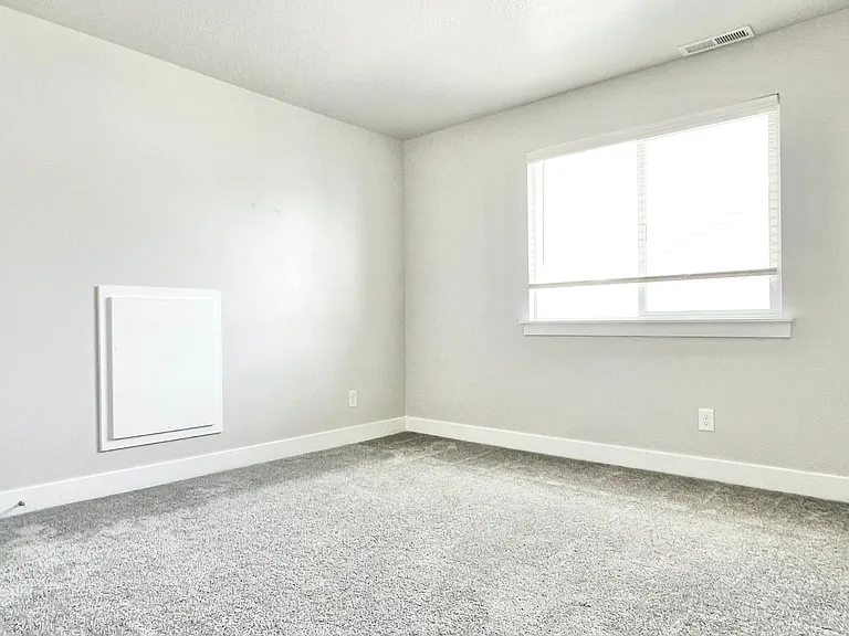 1572 N 3950 W — Photo 22