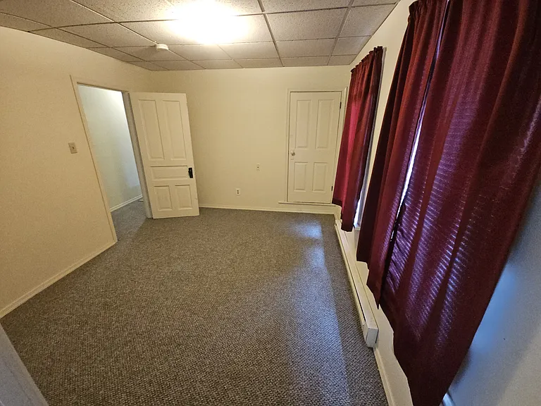 116 N Front St — Photo 4