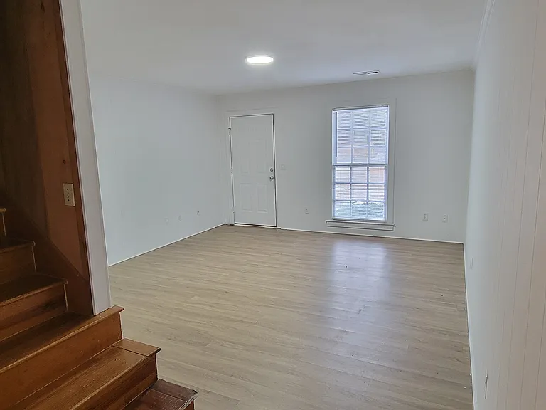 5428 Sidbury Rd — Photo 5