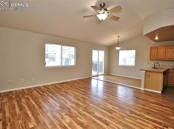 4th image of 1863 Woodpark Dr