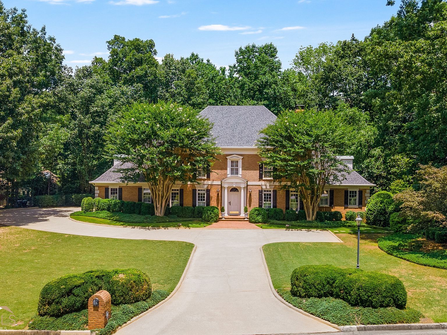 815 Marseilles Dr, Sandy Springs, GA 30327 Zillow