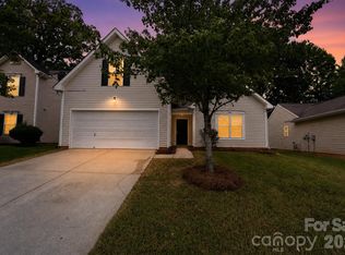 6923 Sunman Rd, Charlotte, NC 28216