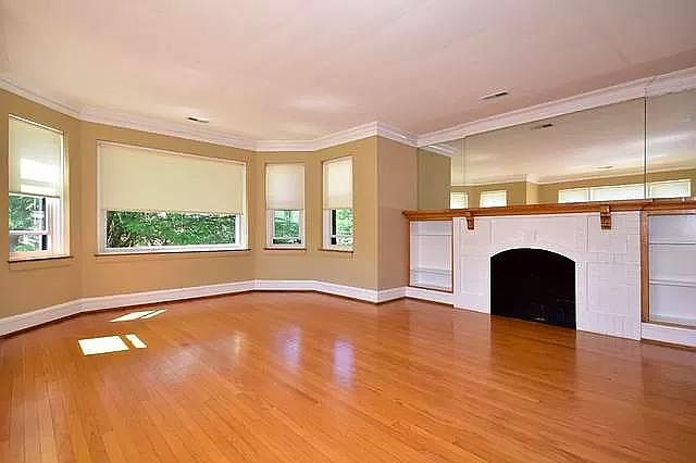 Living room.