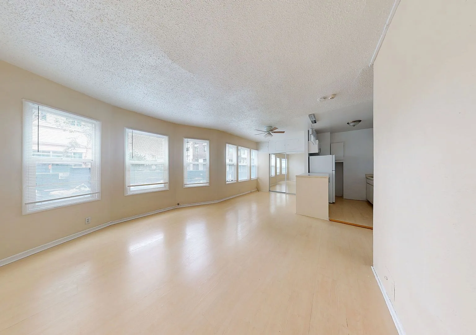 146 Grand Ave — Photo 4
