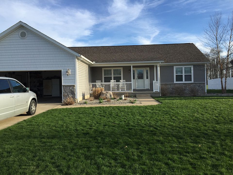 1st image of 85 Whitney Dr