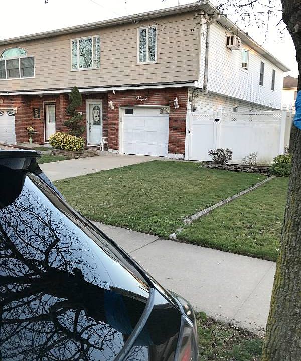 1st image of 12 Barlow Ave