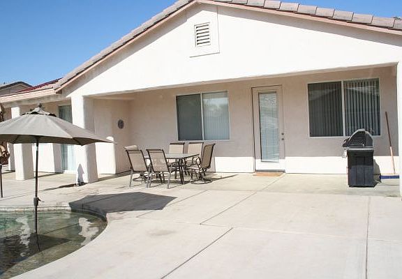 Huge Patio Alcove