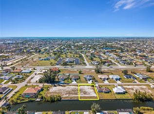 2107 SW 15th Pl, Cape Coral, FL 33991