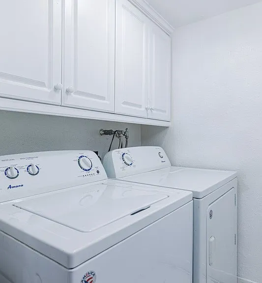1688 N Shaffer St — Photo 16