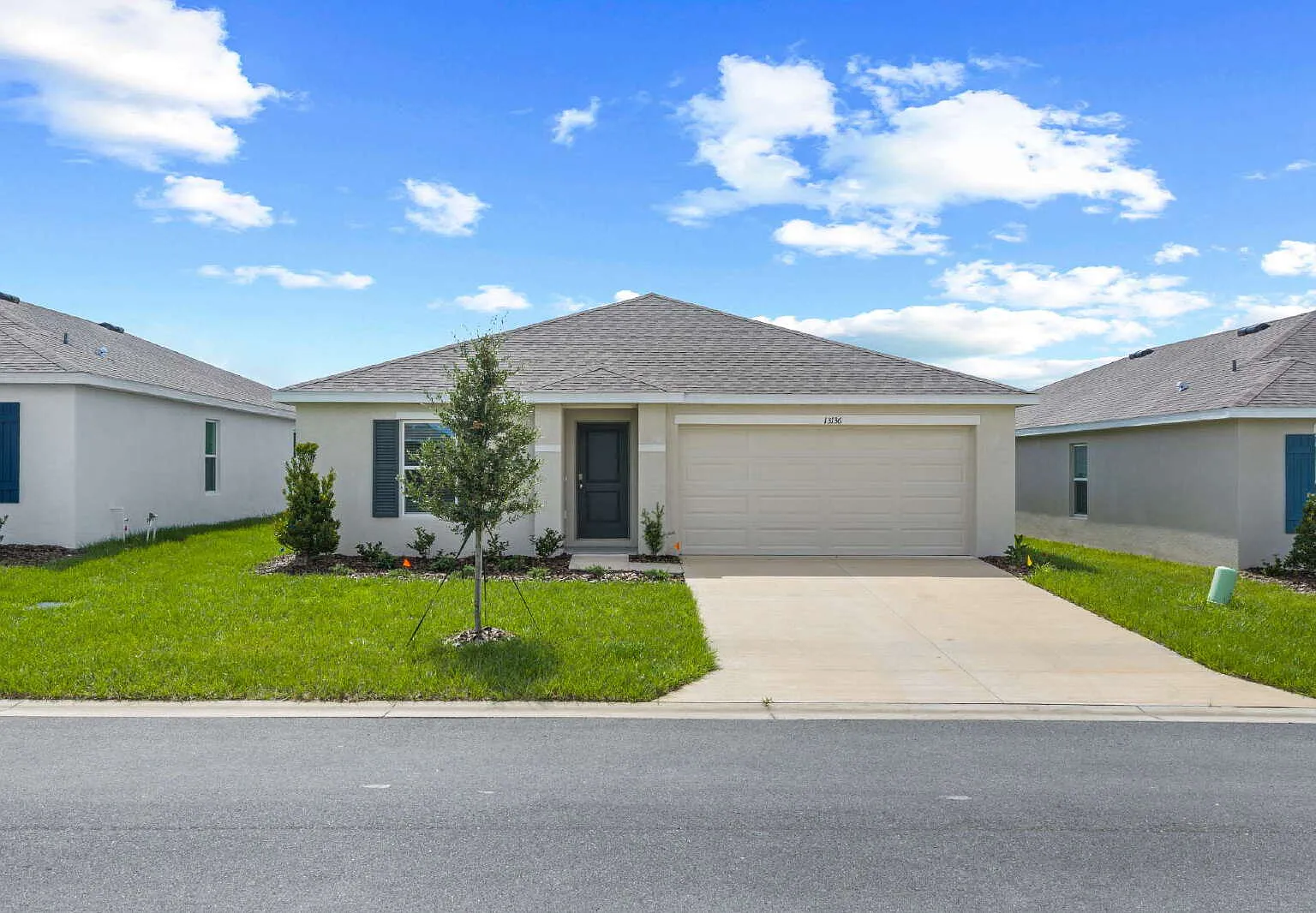 3 bed, 2.0 bath, 1328 sqft, $1,900 — Photo 2