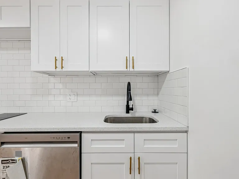 1223 Spruce St #3F — Photo 8