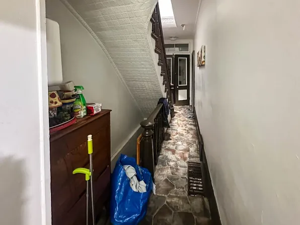 38 Van Reypen Street image 12 of 20