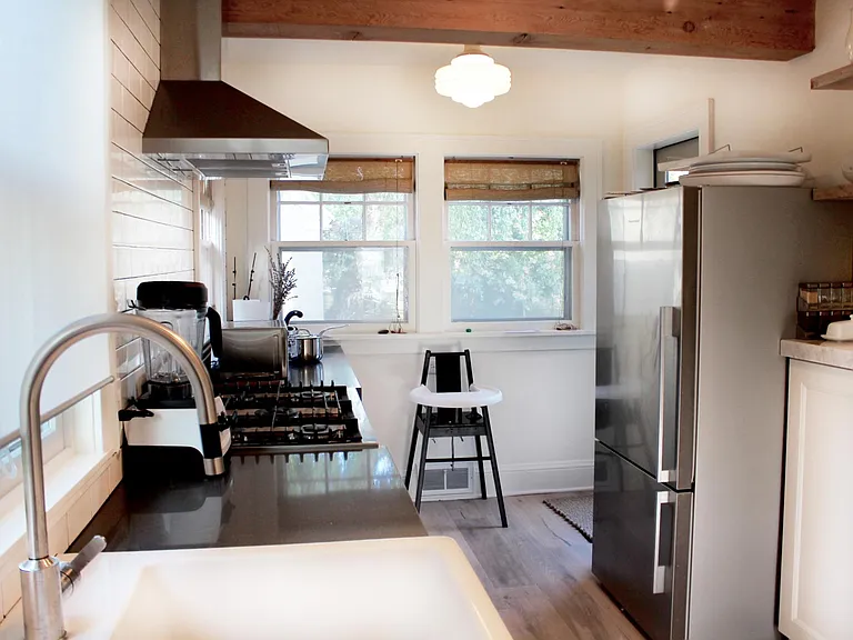 2635 NE 30th Ave — Photo 12