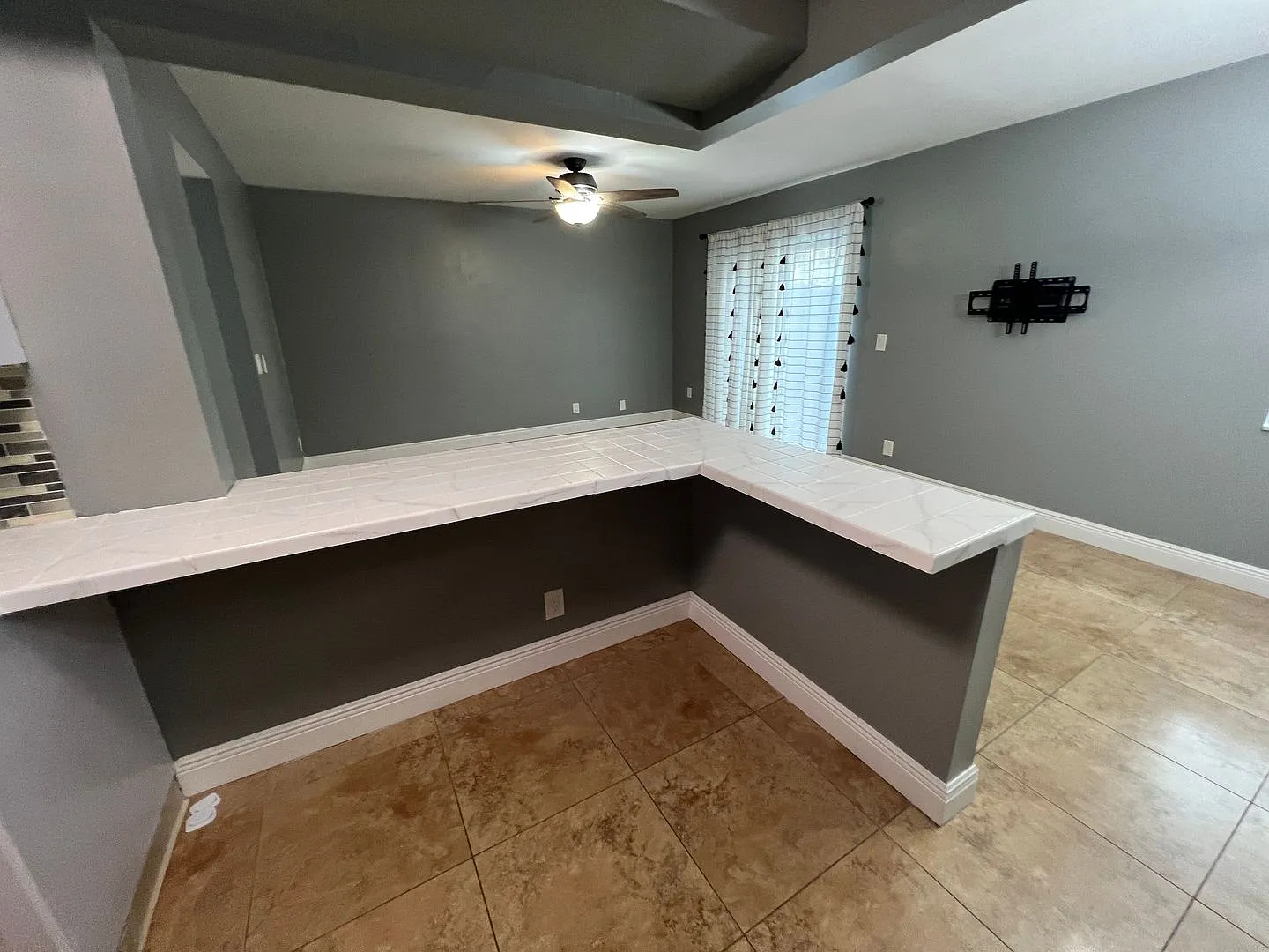 Amazing Davie 3/2.5 Townhouse in Arrowhead — Photo 4