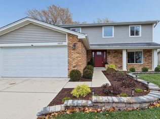 6819 Harvest Ave, Woodridge, IL 60517