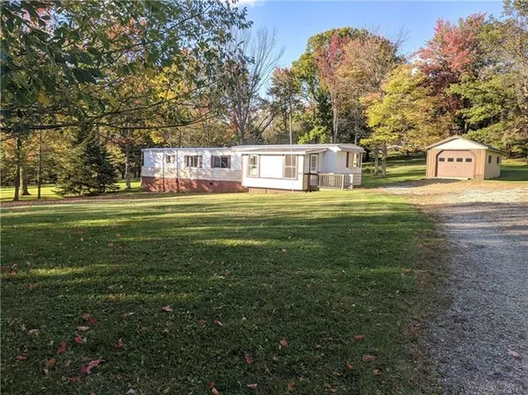 Hermitage Cir, Ligonier, PA 15658