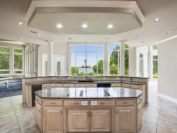 5th image of 1135 Mallard Pointe Dr