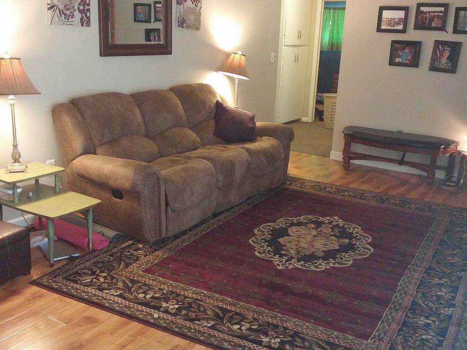 2nd image of 206 E Tucker Ave