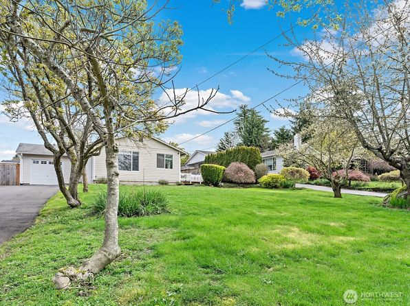 27022 S 12th Avenue, Des Moines, WA 98198
