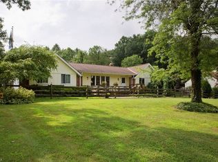 14692 Russell Ln, Novelty, OH 44072