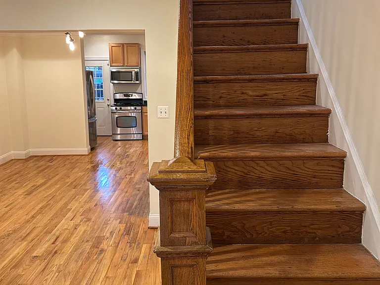 1426 Duncan St NE — Photo 5
