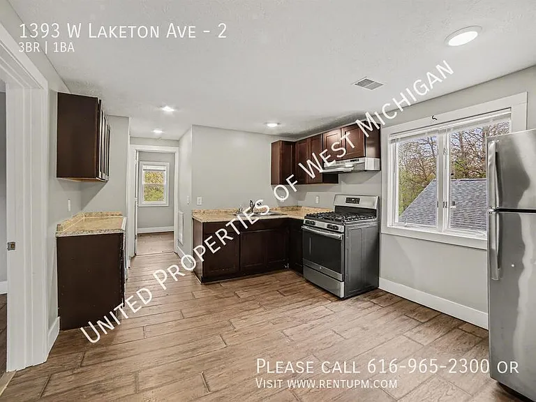 1393 W Laketon Ave #2 — Photo 3