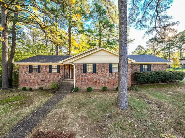 2717 Echo Valley Dr, Little Rock, AR 72227