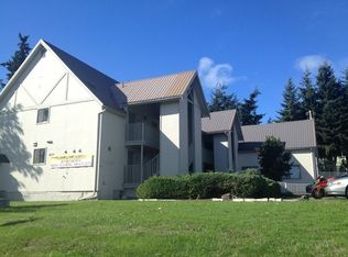 835 N Oak Harbor St APT 203, Oak Harbor, WA 98277