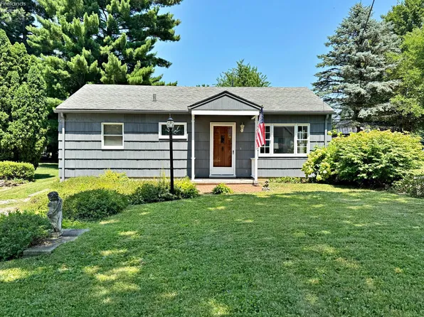 185 E Van Meter Dr, Tiffin, OH 44883