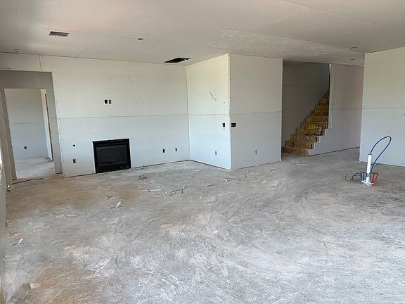 5th image of 9337 SW 42nd St