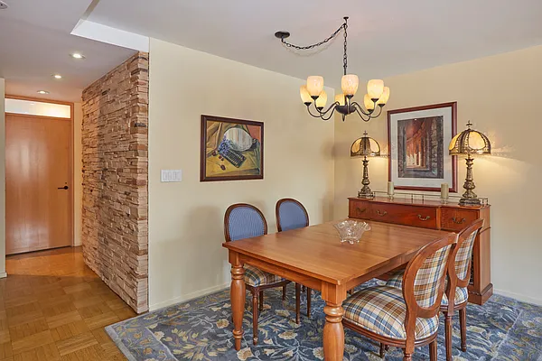 Sold by Compass | media 7