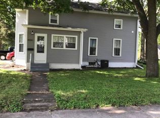 404 W 20th St, Cedar Falls, IA 50613