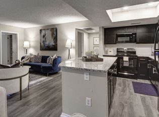 Crossings on Marsh Apartments, Dallas, TX 75287