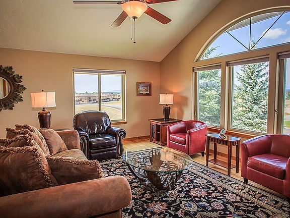 Upper living area