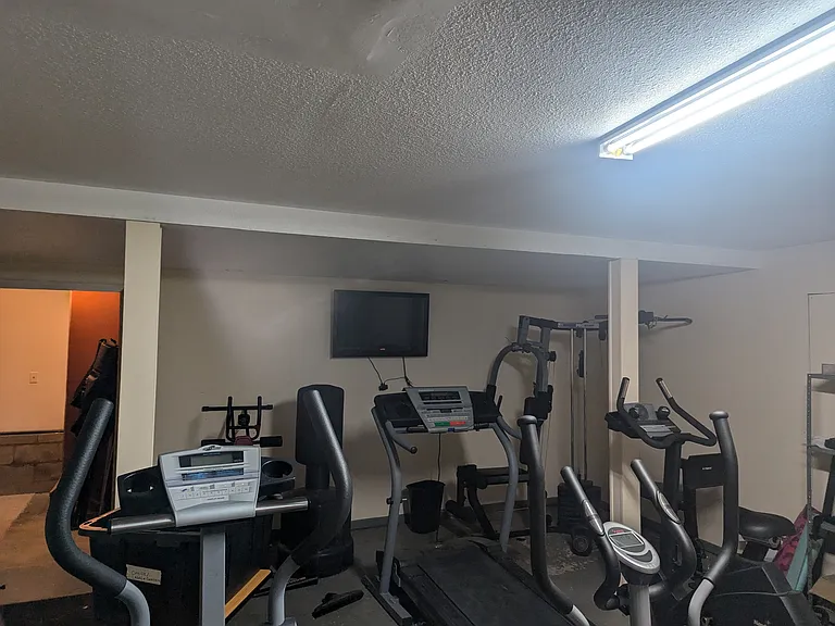 Common Area - Gym