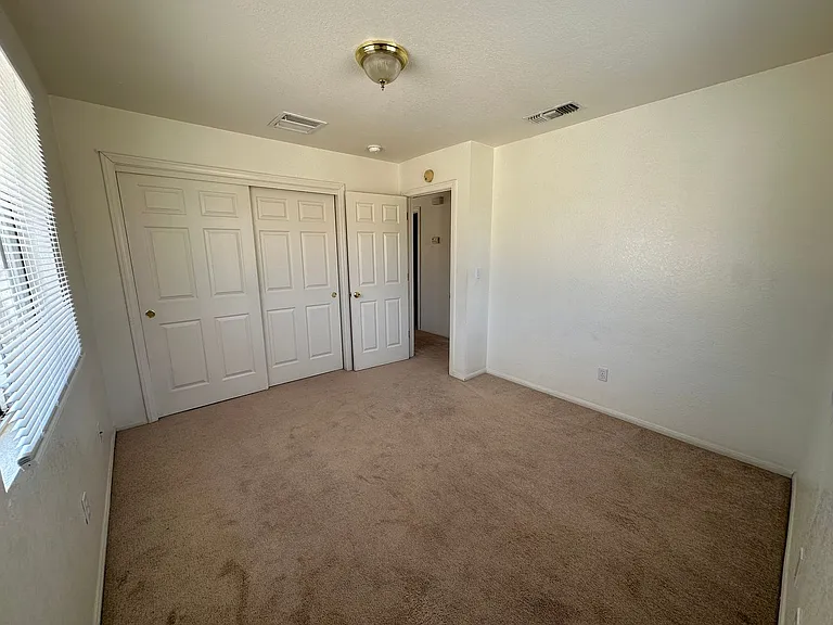 6693 Mariposa Ave — Photo 11