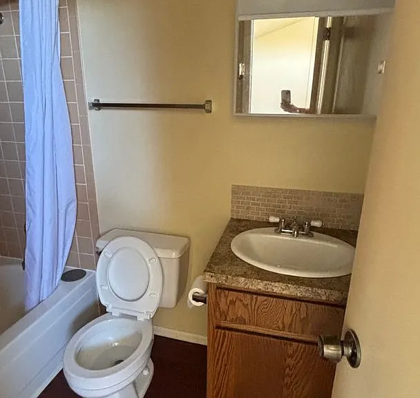 620 Forest Edge Rd #D — Photo 8